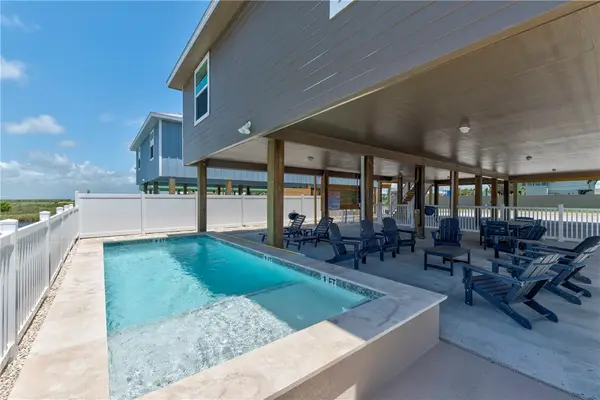 185 Paradise Pointe Drive, Port Aransas, TX 78373