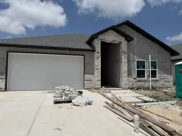 7714 Sophia Dr, Corpus Christi, TX 78414 - #1