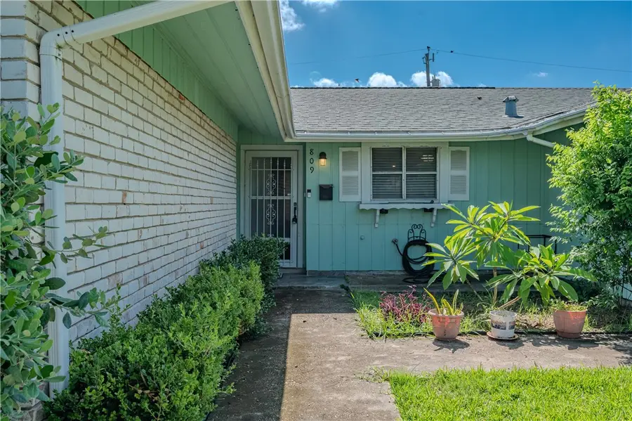 809 Crestview Drive, Corpus Christi, TX 78412 - #3