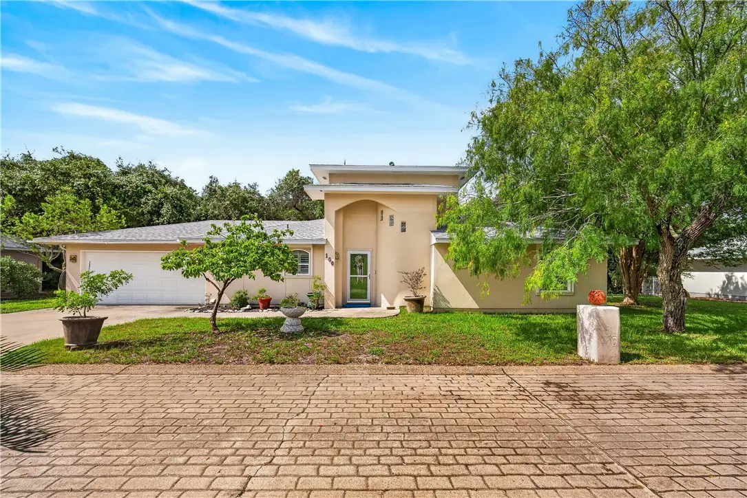 106 Bay Court, Rockport, TX 78382 - #1