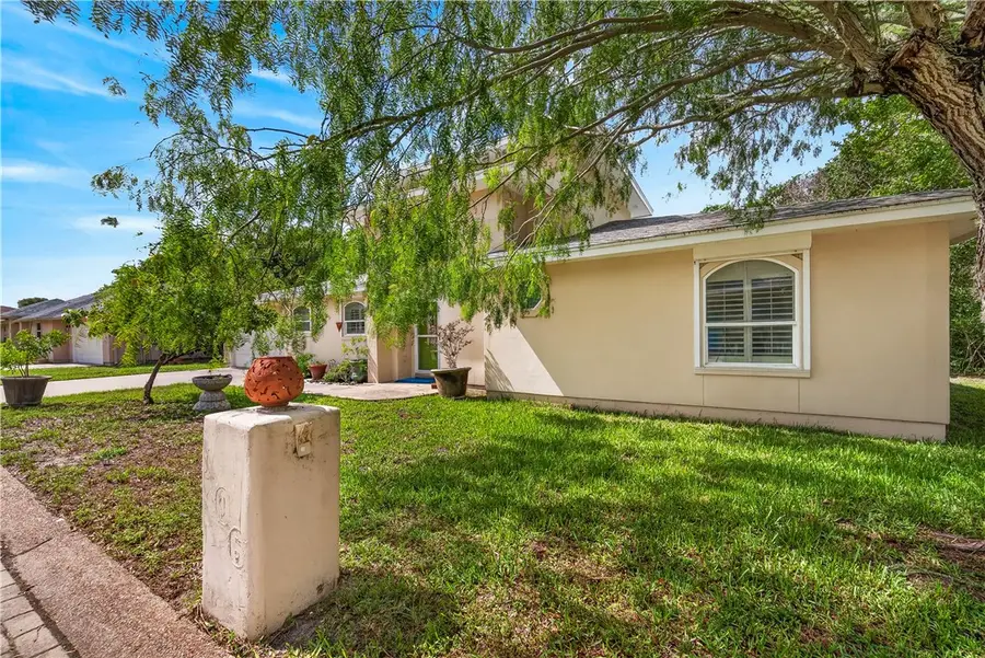 106 Bay Court, Rockport, TX 78382 - #2