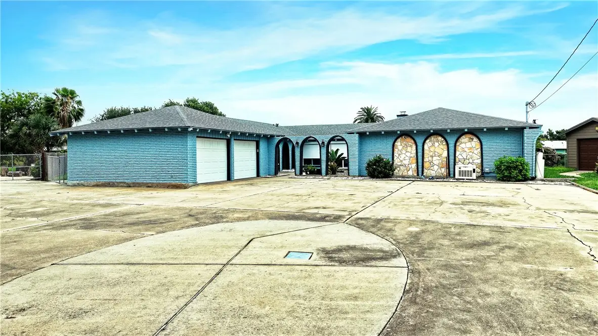 3306 Bali Drive, Corpus Christi, TX 78418 - #1