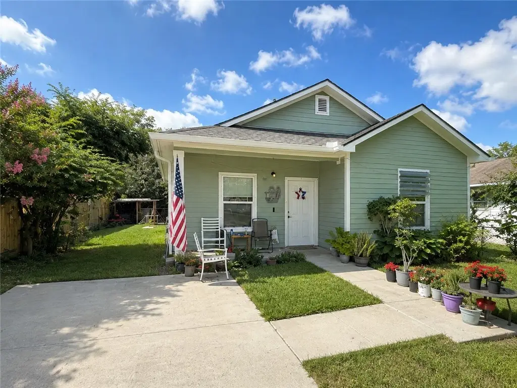 105 E Elm Street, Taft, TX 78390 - #1