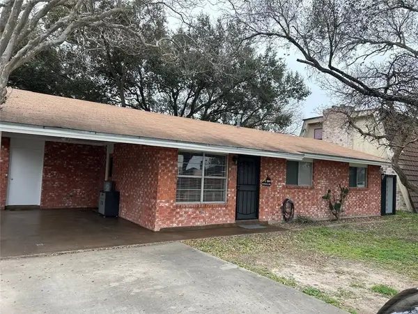 316 E Corral Avenue, Kingsville, TX 78363