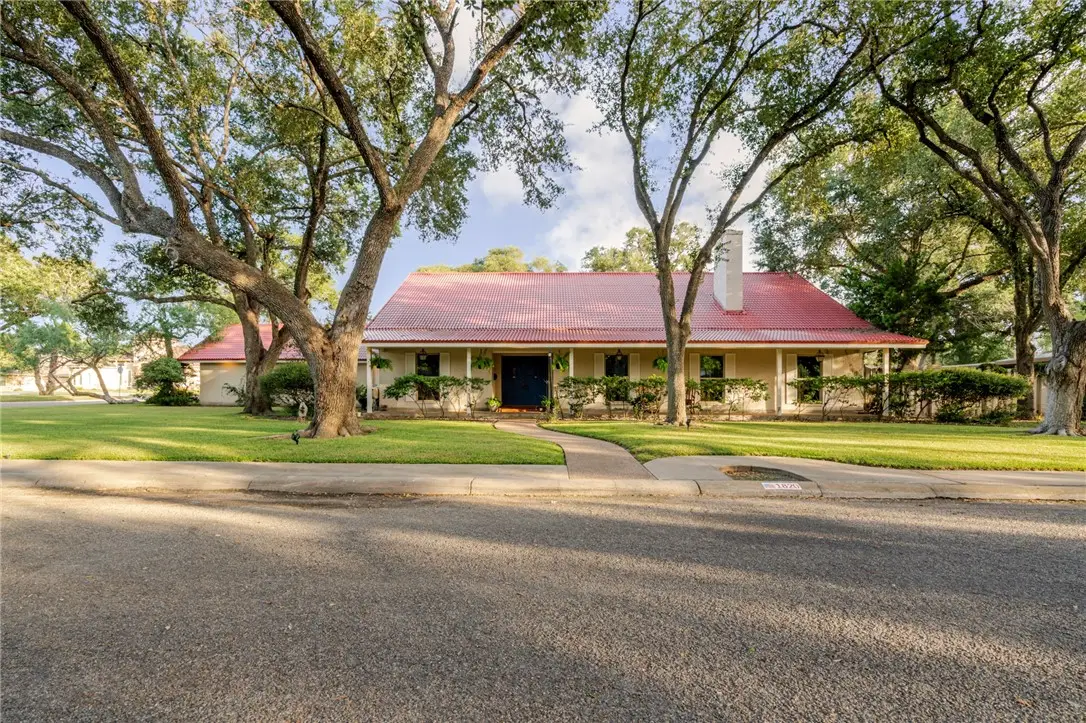 1820 Clare Drive, Alice, TX 78332 - #1