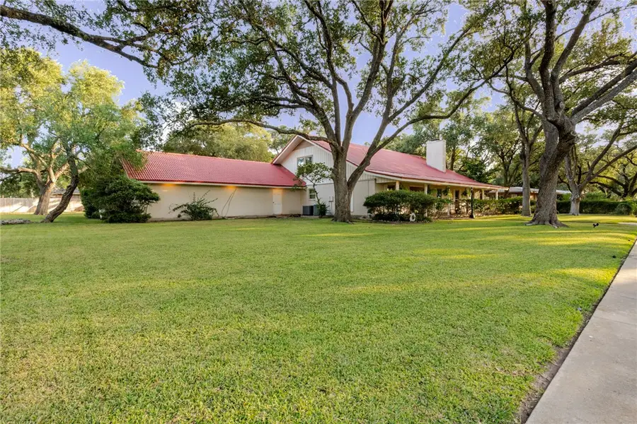 1820 Clare Drive, Alice, TX 78332 - #2