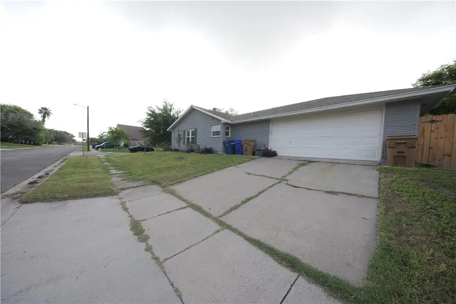 11821 Lori Dr, Corpus Christi, TX 78410 - #3