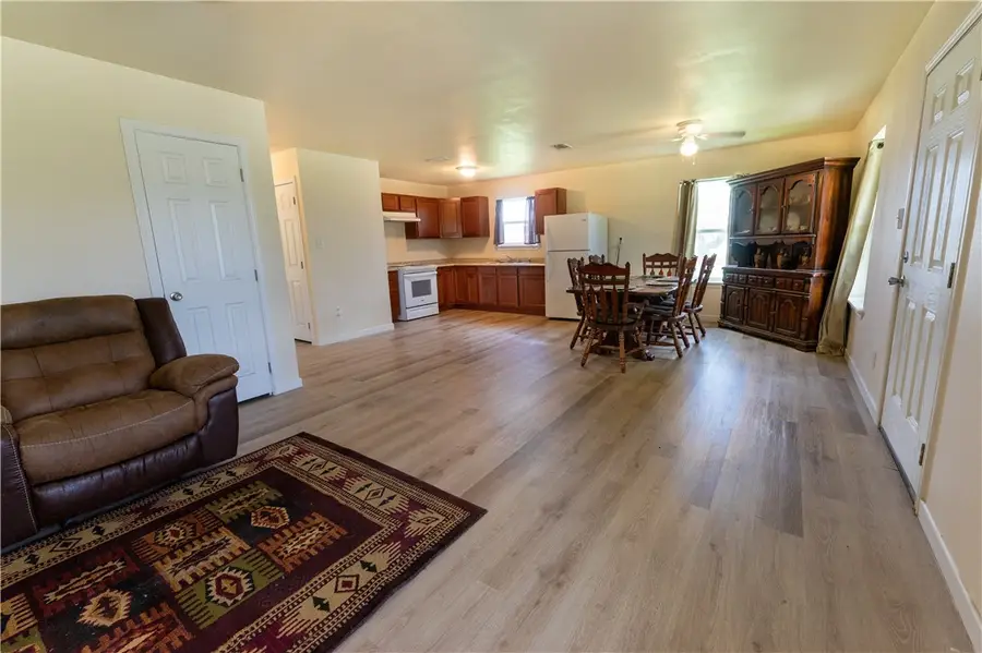 104 Commerce Street, Refugio, TX 78377 - #3