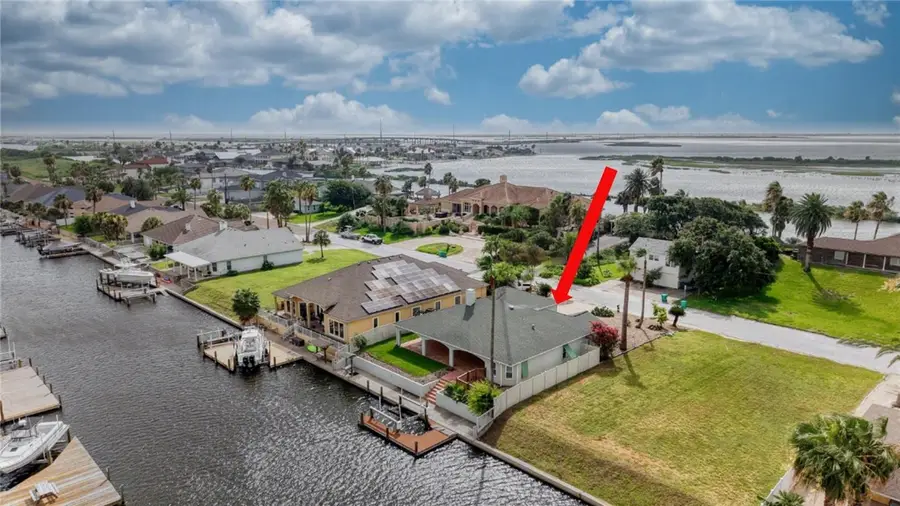 950 S Bay Street, Aransas Pass, TX 78336 - #2