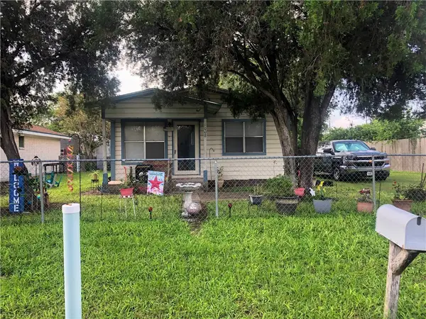 1008 E Kennedy Street, Beeville, TX 78102