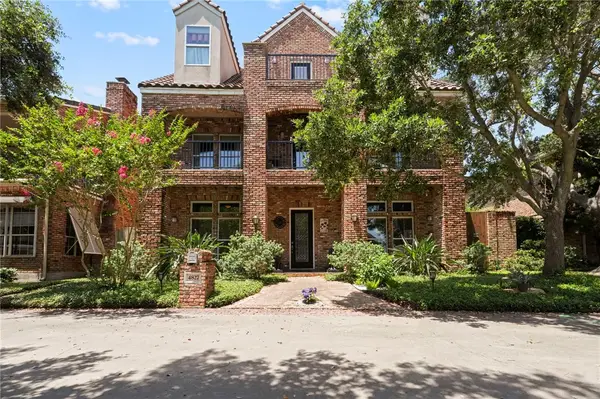 4827 Ocean Drive, Corpus Christi, TX 78412