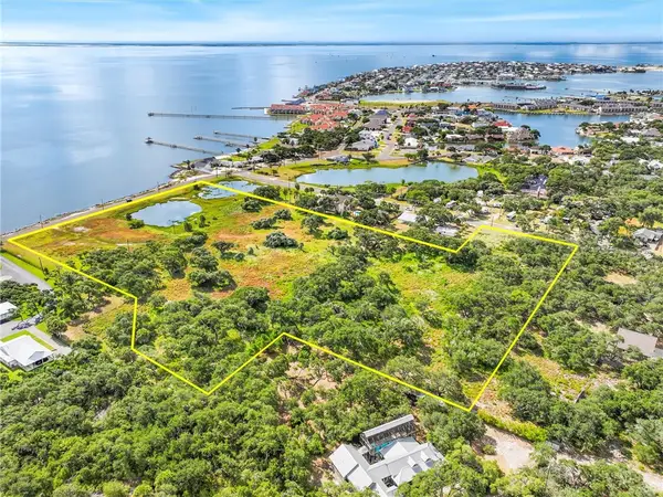 417 S Fulton Beach, Rockport, TX 78382
