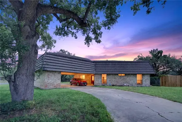 1900 South Park Street, Kingsville, TX 78363