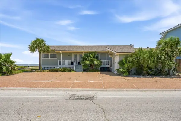 1860 Bay Shore Drive, Rockport, TX 78382