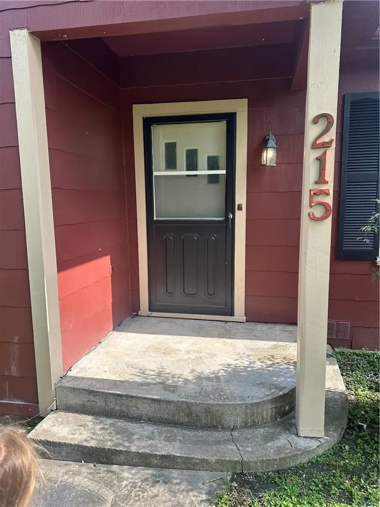 215 W Heard, Refugio, TX 78377 - #3