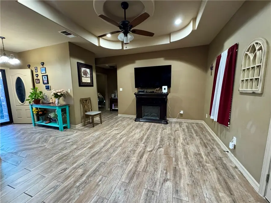 1521 Seabreeze Street, Alice, TX 78332 - #2