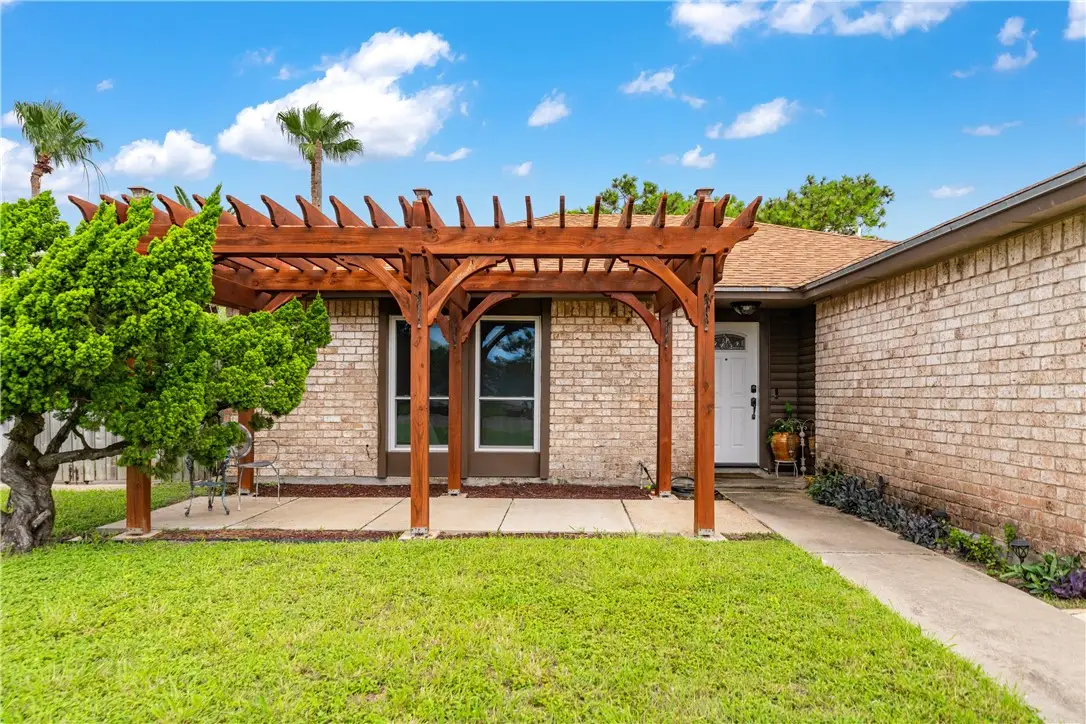 2309 Manitoba Drive, Corpus Christi, TX 78418 - #1