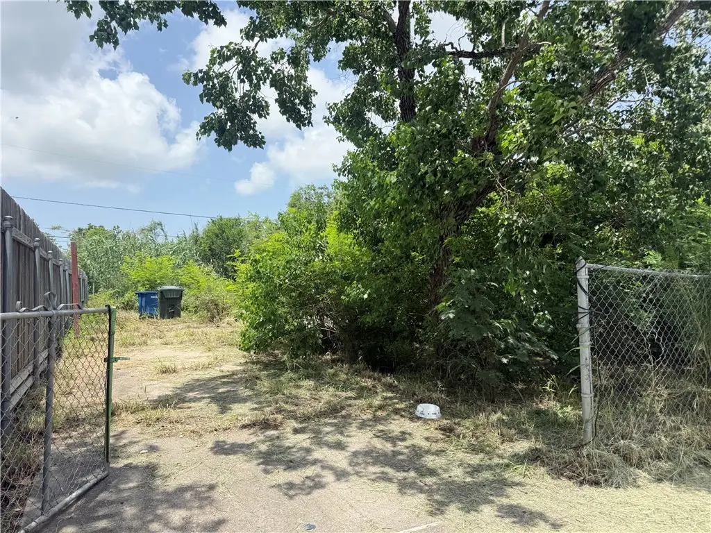 2542 Montgomery Street, Corpus Christi, TX 78405 - #1