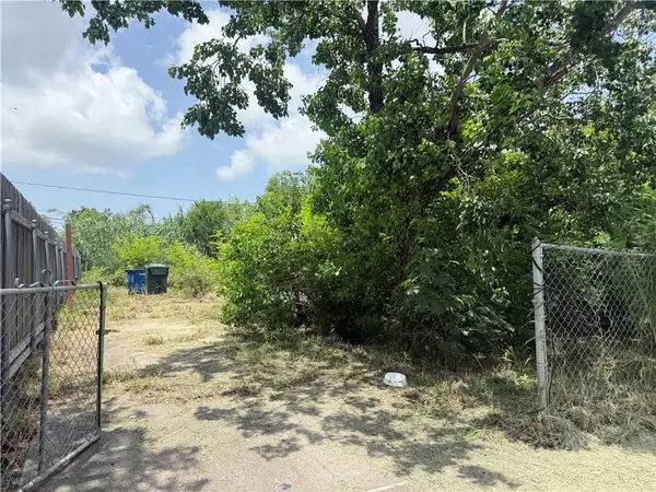 2542 Montgomery Street, Corpus Christi, TX 78405