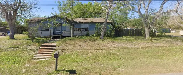 1009 Don Patricio Road, Corpus Christi, TX 78418
