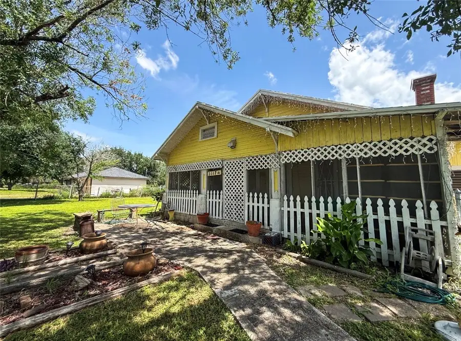 1117 E Fordyce Avenue, Kingsville, TX 78363 - #2
