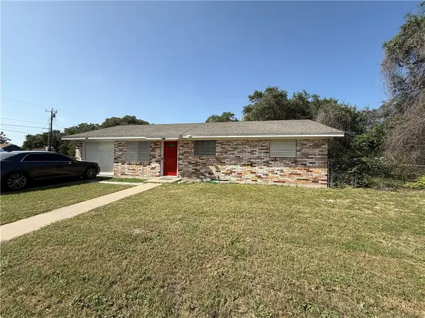 206 W Lott Avenue, Aransas Pass, TX 78336
