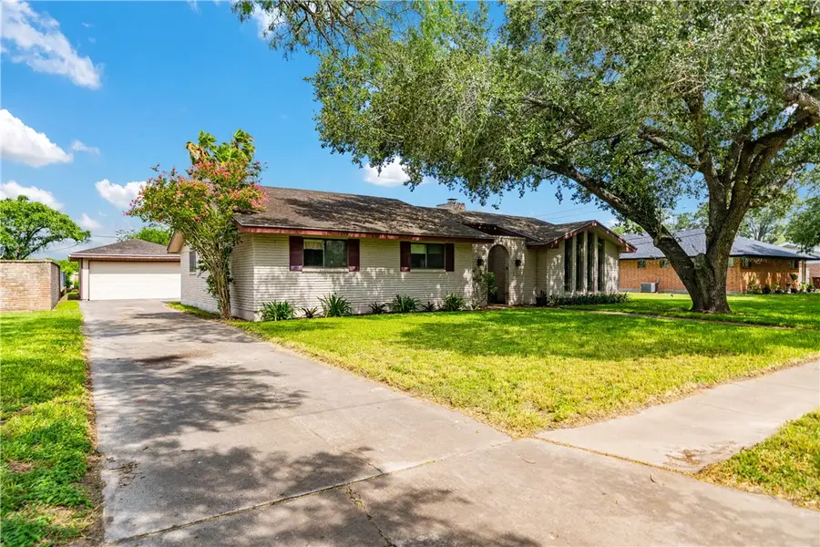 227 Seale Avenue, Kingsville, TX 78363 - #2