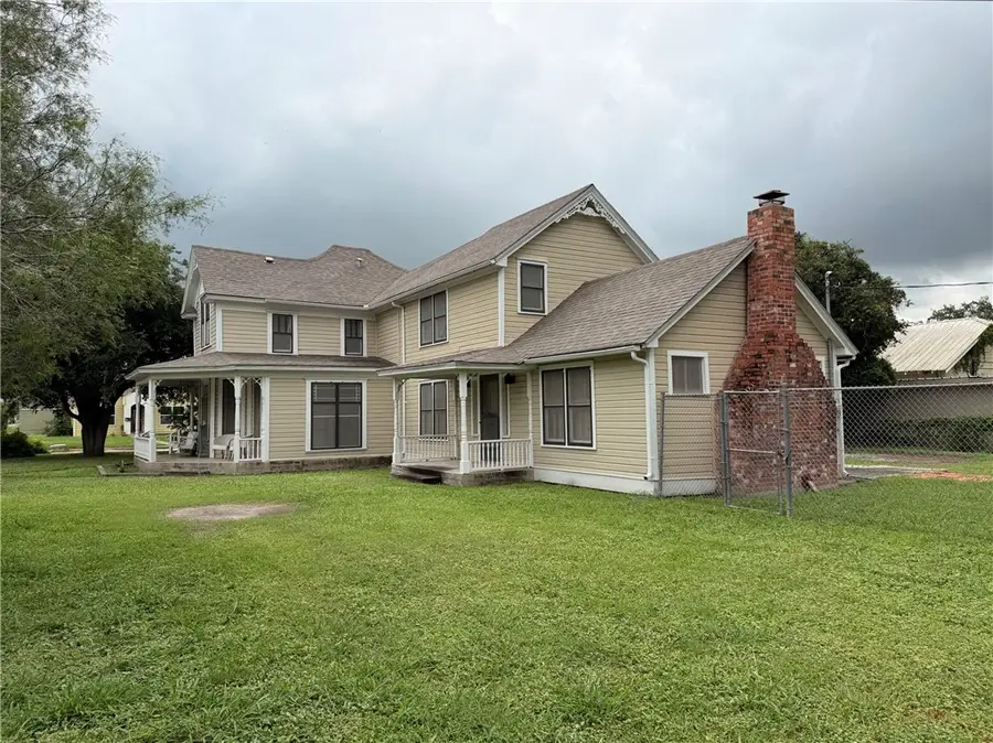429 W Richard Avenue, Kingsville, TX 78363 - #3