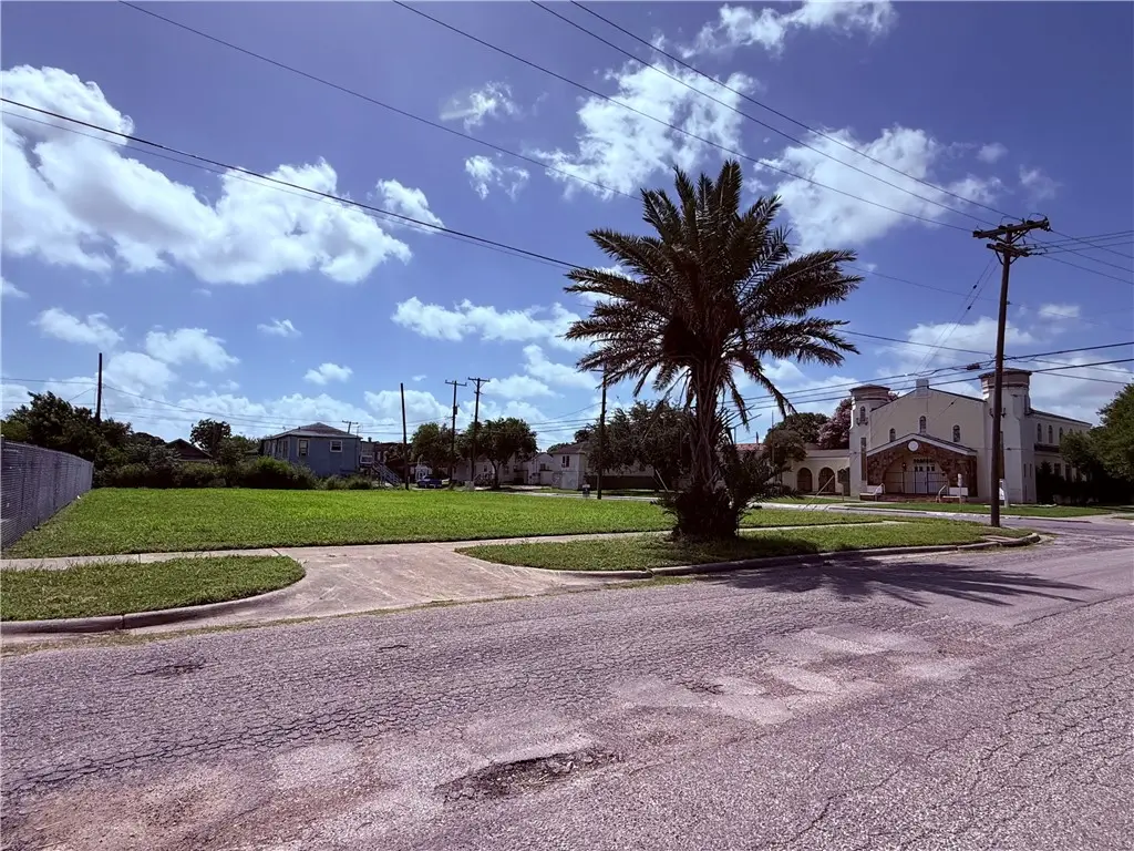 1324 Craig Street, Corpus Christi, TX 78404 - #1