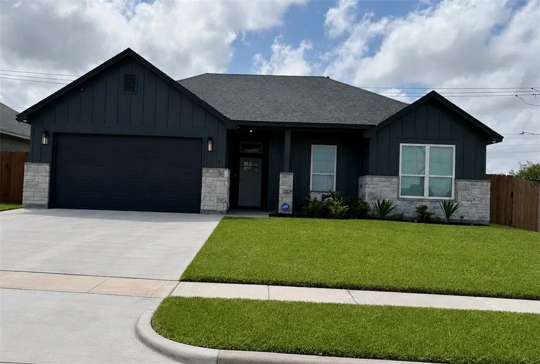 3401 Travis Court, Corpus Christi, TX 78414 - #1