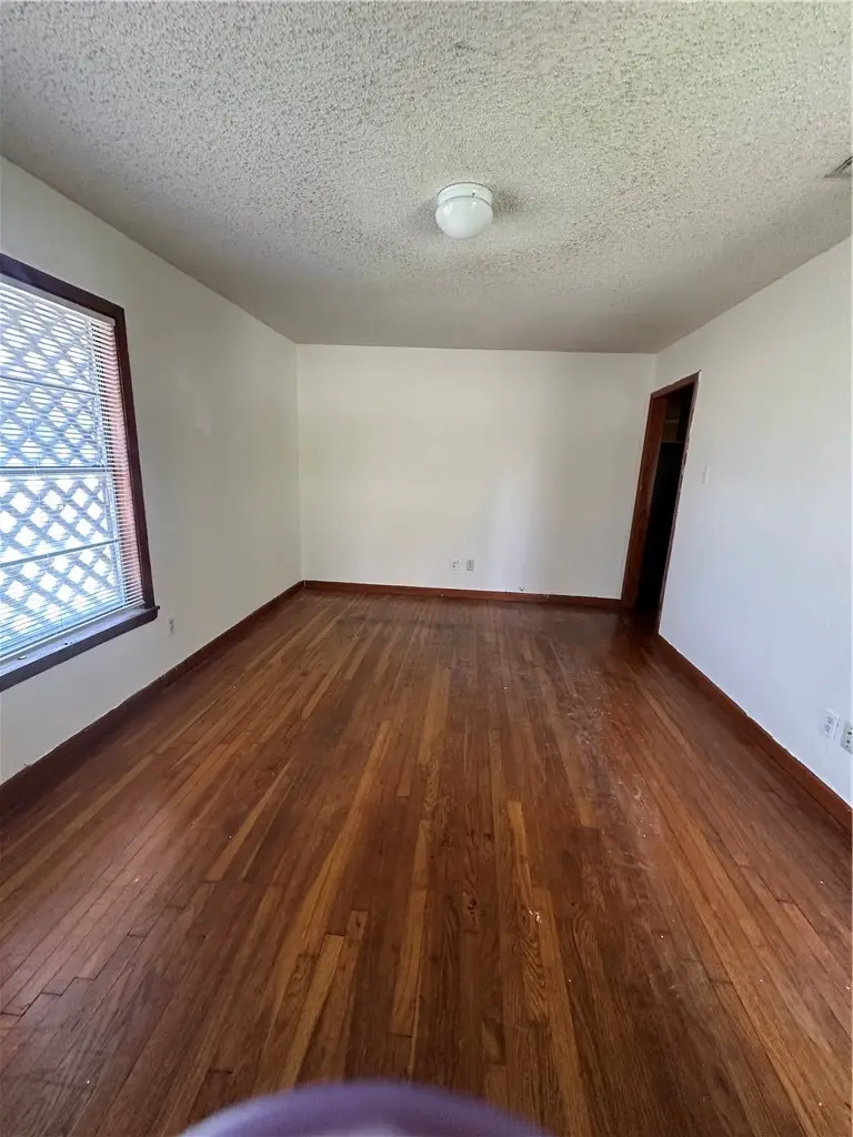 520 Avenue B, Sinton, TX 78387 - #2