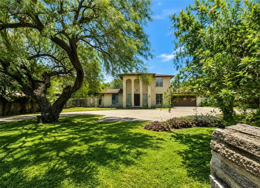 503 E Ailsie Avenue, Kingsville, TX 78363 - #3