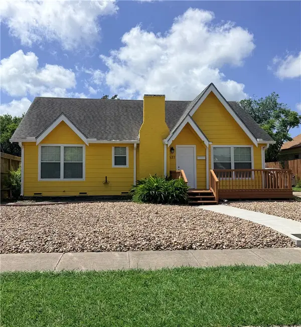 637 Naples Street, Corpus Christi, TX 78404