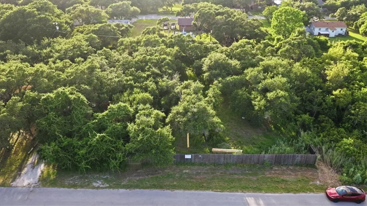 000 10th, Aransas Pass, TX 78336 - #1