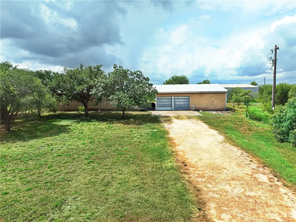 15201 County Road 908, Sinton, TX 78387 - #1