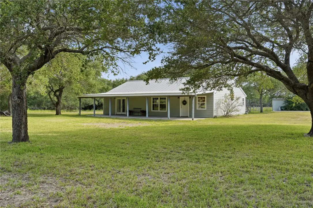 1546 W Beasley Avenue, Aransas Pass, TX 78336 - #1