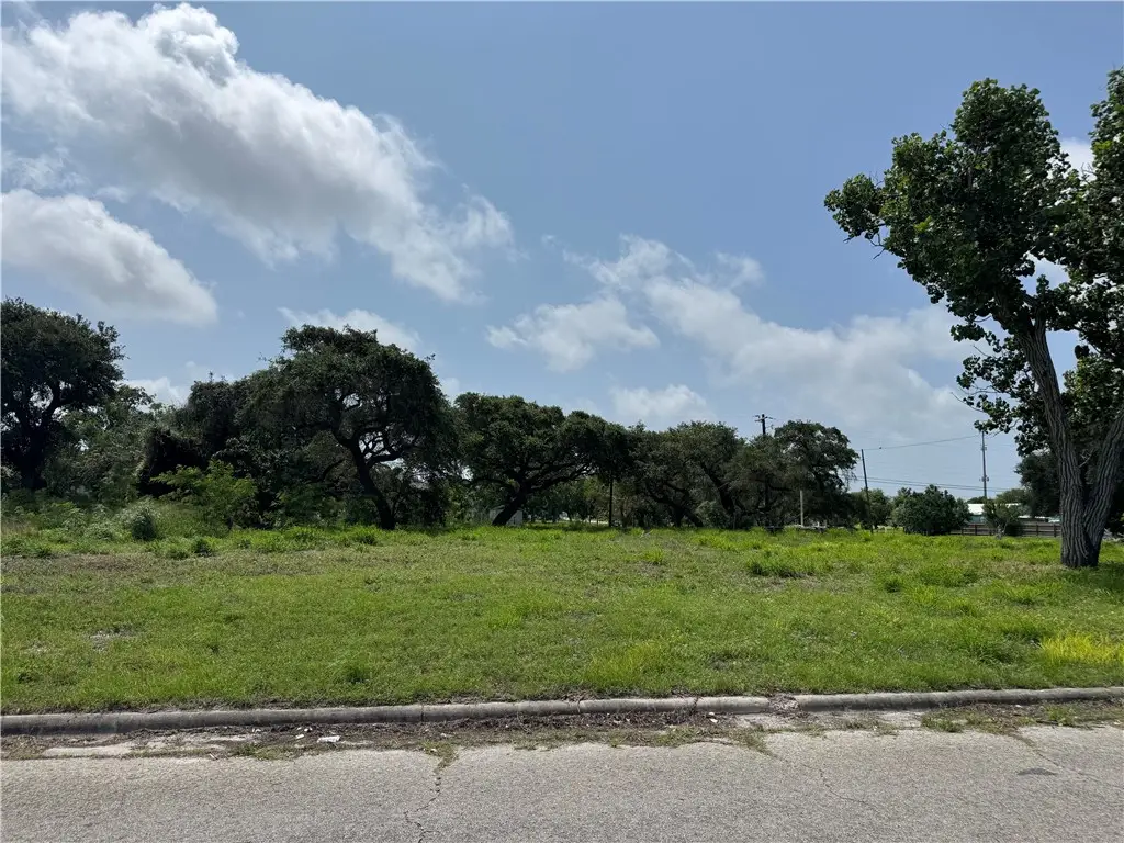 605 N Mccampbell Street, Aransas Pass, TX 78336 - #1