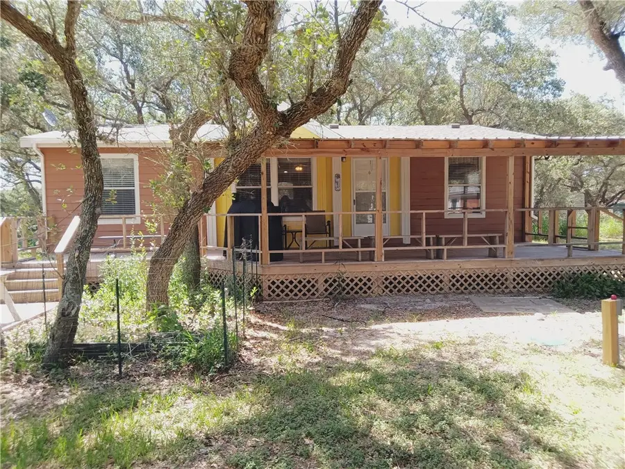 408 S Burton Street, Rockport, TX 78382 - #2