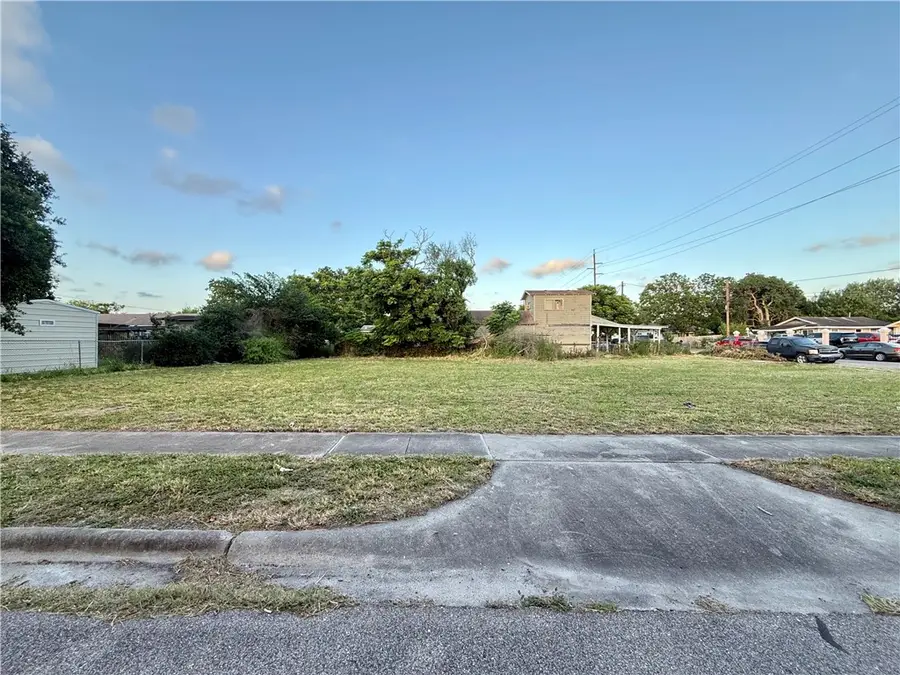 2518 and 2520 Coleman Avenue, Corpus Christi, TX 78405 - #2