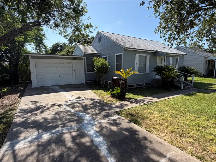 955 N Lantana Drive, Kingsville, TX 78363 - #3