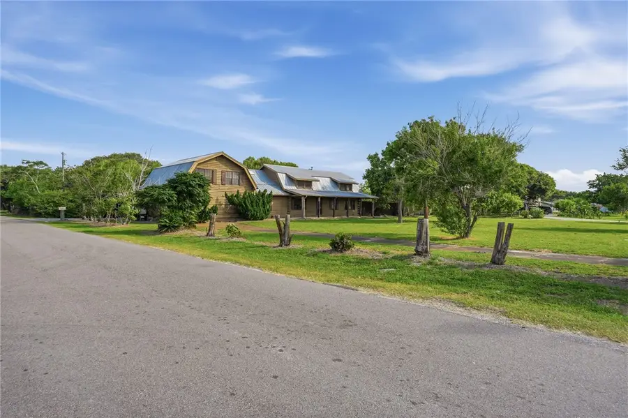 1940 S Commercial Street, Aransas Pass, TX 78336 - #2