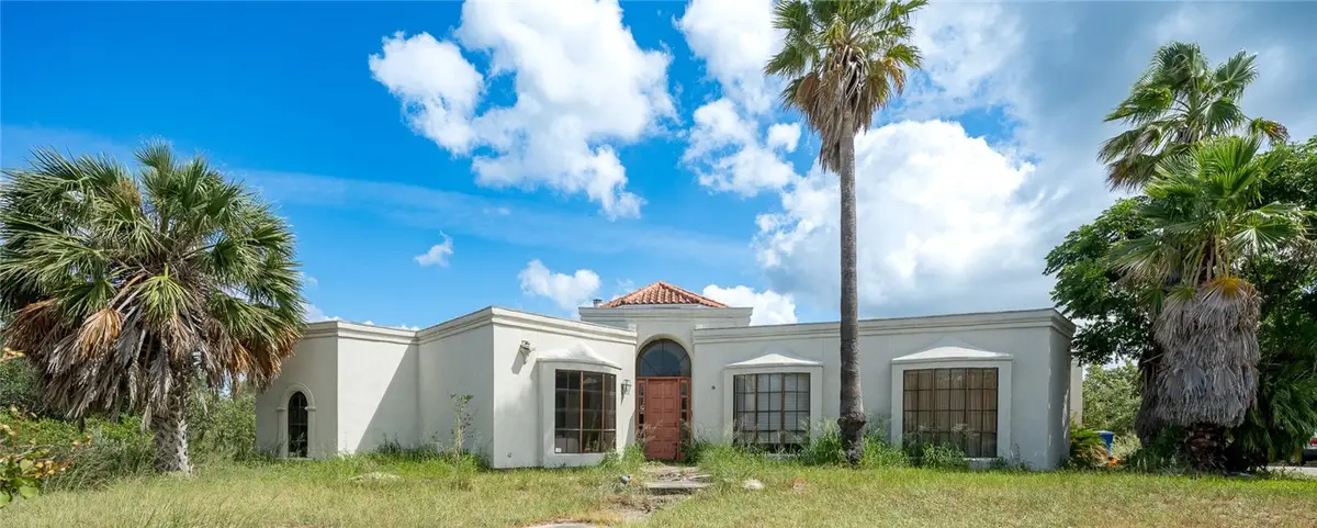 643 N Pirate Boulevard, Sinton, TX 78387 - #1