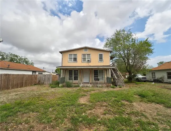 1106 E Huisache Avenue, Kingsville, TX 78363