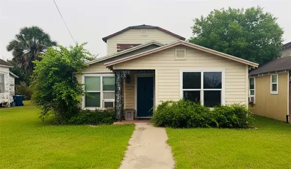 319 W Main Street, Bishop, TX 78343