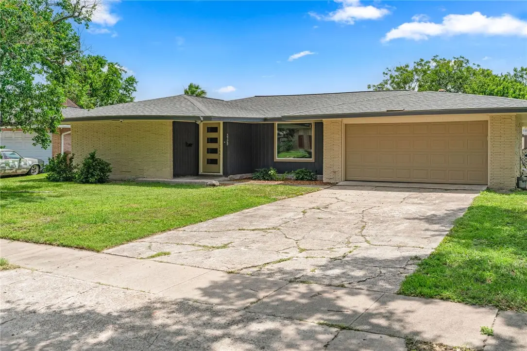 3729 Pope Drive, Corpus Christi, TX 78411 - #1