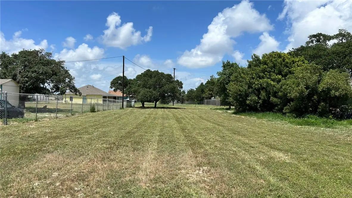000 Wilson Avenue, Aransas Pass, TX 78336 - #1