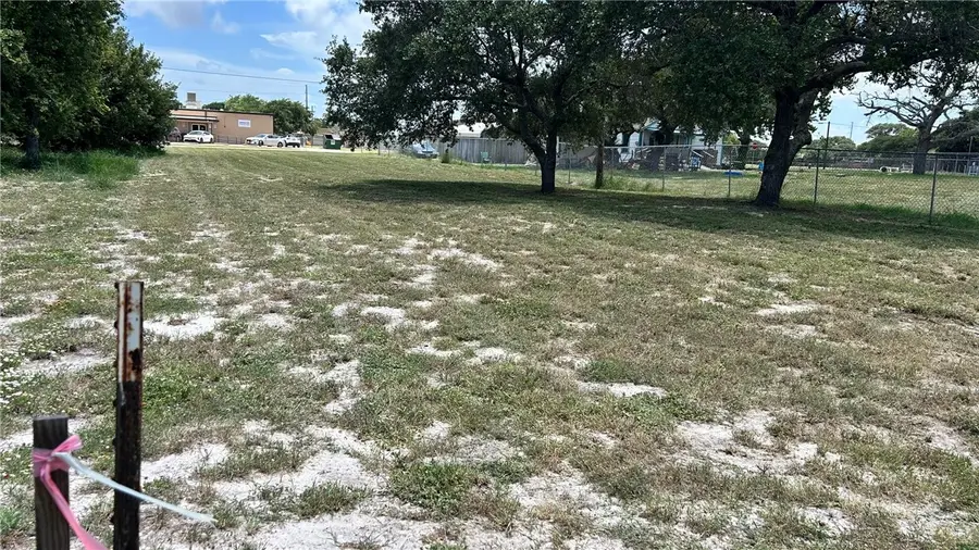 000 Wilson Avenue, Aransas Pass, TX 78336 - #3