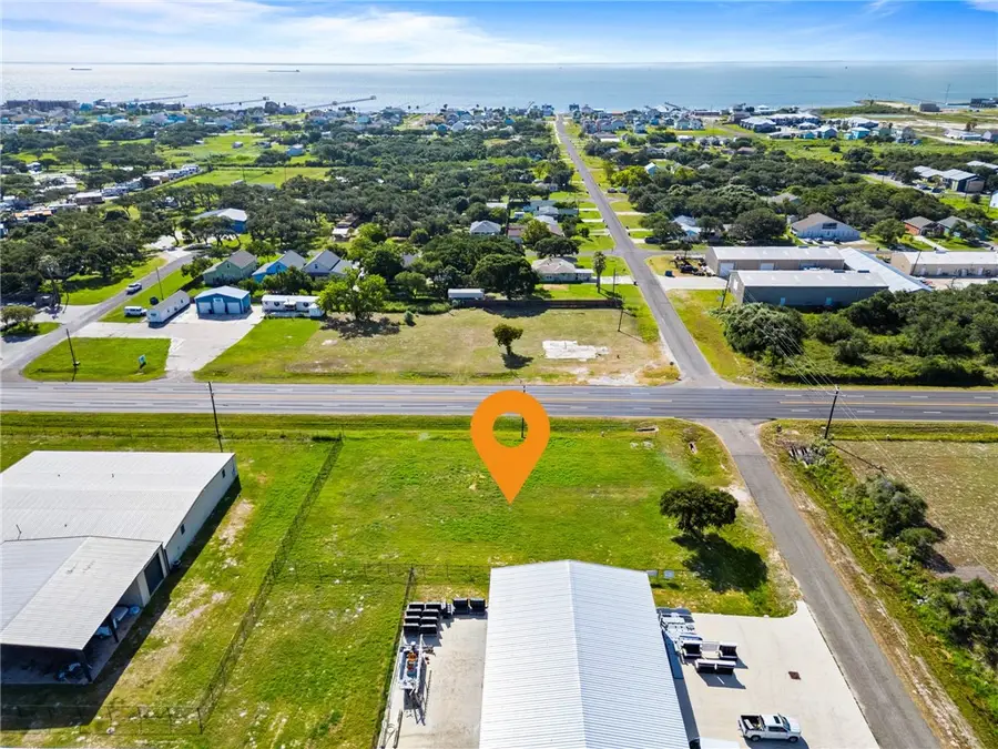 1423 Hwy 35 S, Rockport, TX 78382 - #3