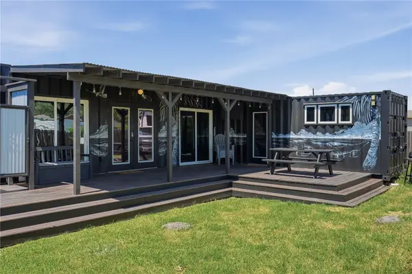1615 S Verne Street, Rockport, TX 78382