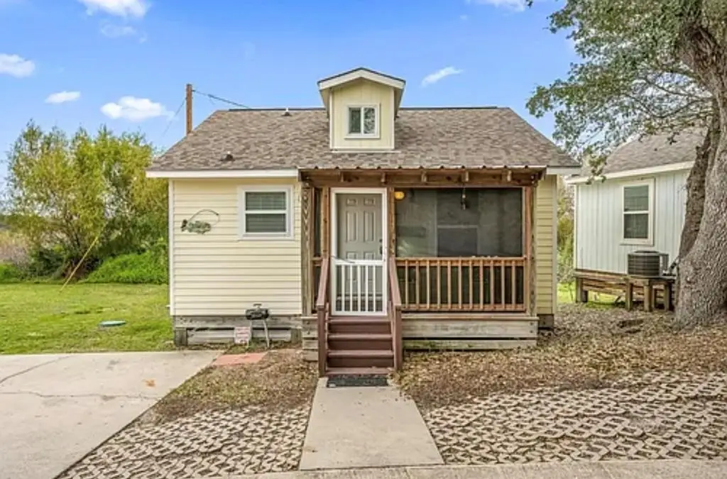 5481 Hwy 35 N #9, Rockport, TX 78382 - #1
